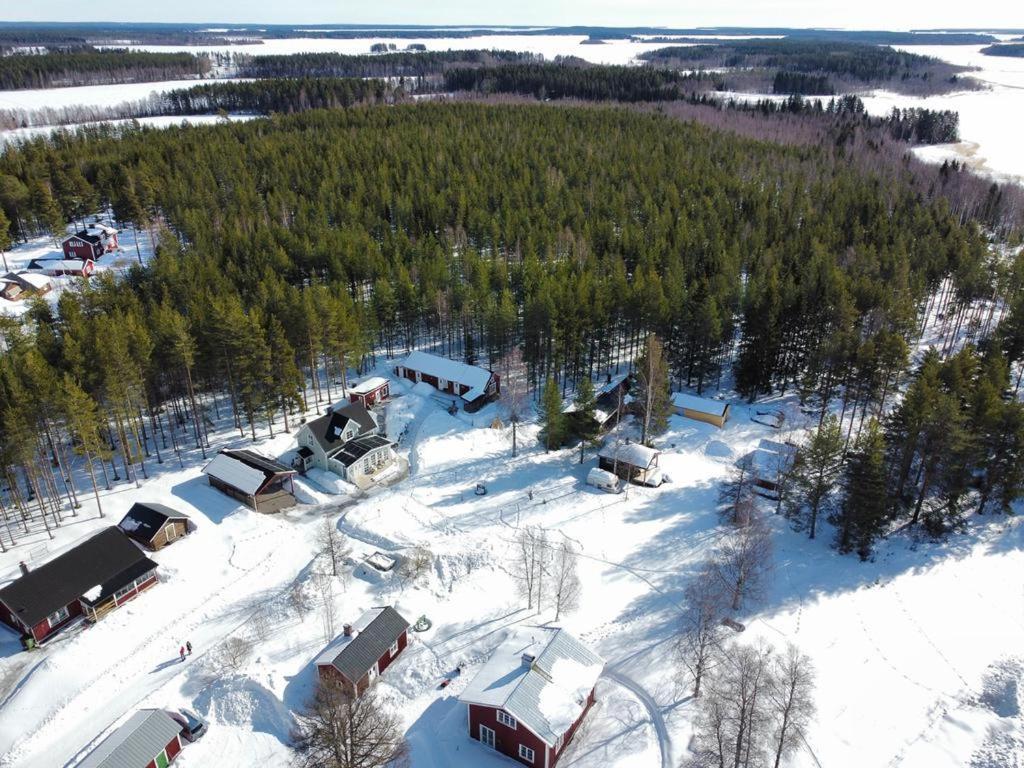 Torpet - Bed And Breakfast Med Charm Norrfjarden Exterior photo