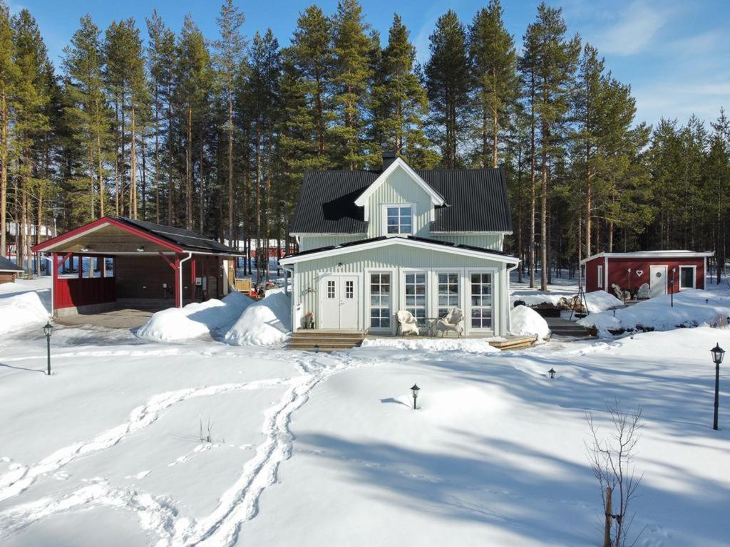 Torpet - Bed And Breakfast Med Charm Norrfjarden Exterior photo