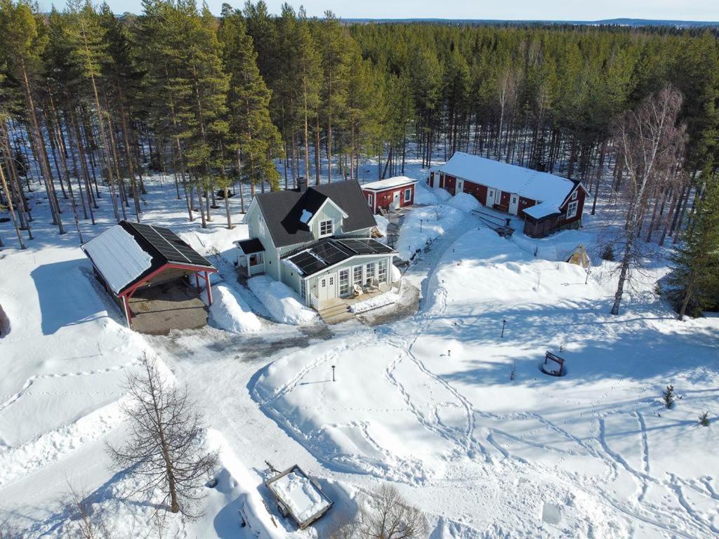 Torpet - Bed And Breakfast Med Charm Norrfjarden Exterior photo